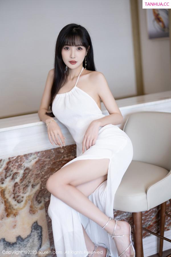 林星阑  [XiuRen]高清写真图 2023.08.28 No.7297 林星阑 长裙美腿第11张图片